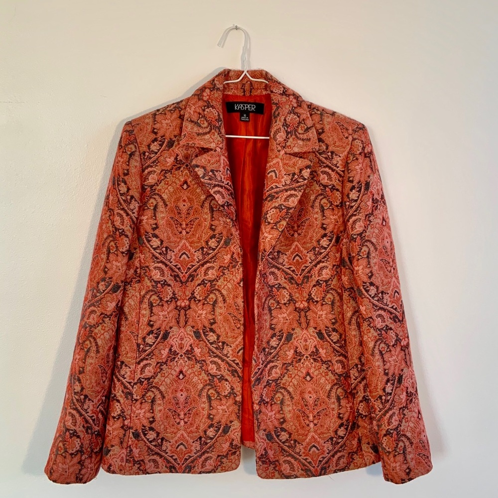 BEAUTIFULLY DETAILED VINTAGE SUIT JACKET